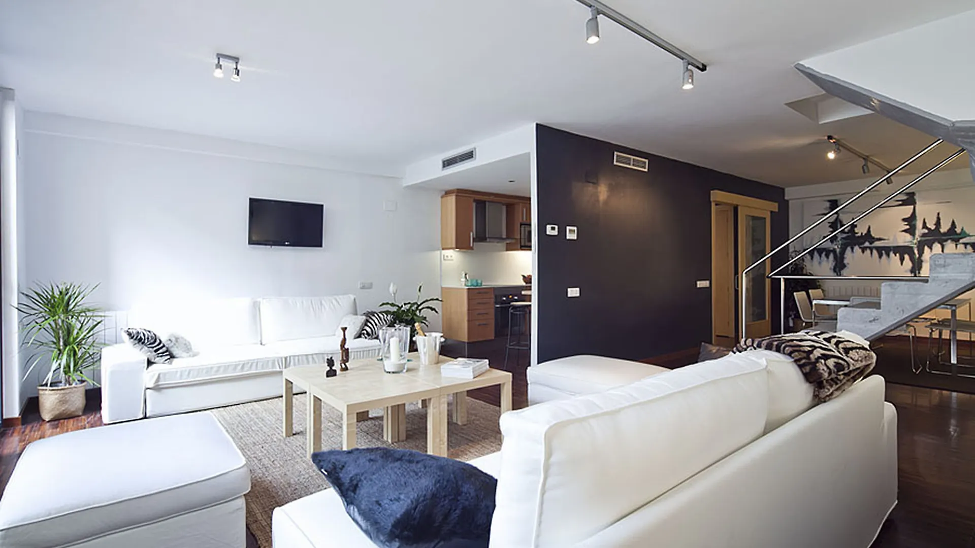My Space Barcelona Private Pool Garden Apartment